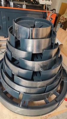 Máquina automática de fabricación de bridas para ventiladores axiales